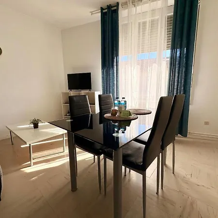 Apartman Georges V - 1 Lit 1 Salle De Bain